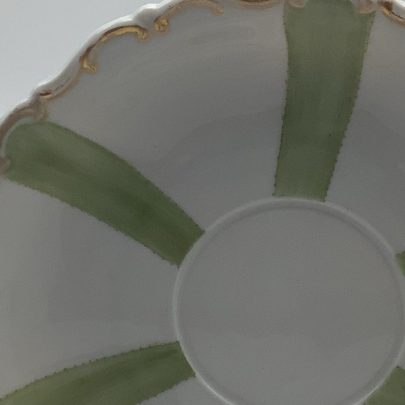 Vintage Bavaria Seltzmann Weiden Hand-Painted Cup and Saucer - Picture 9 of 15